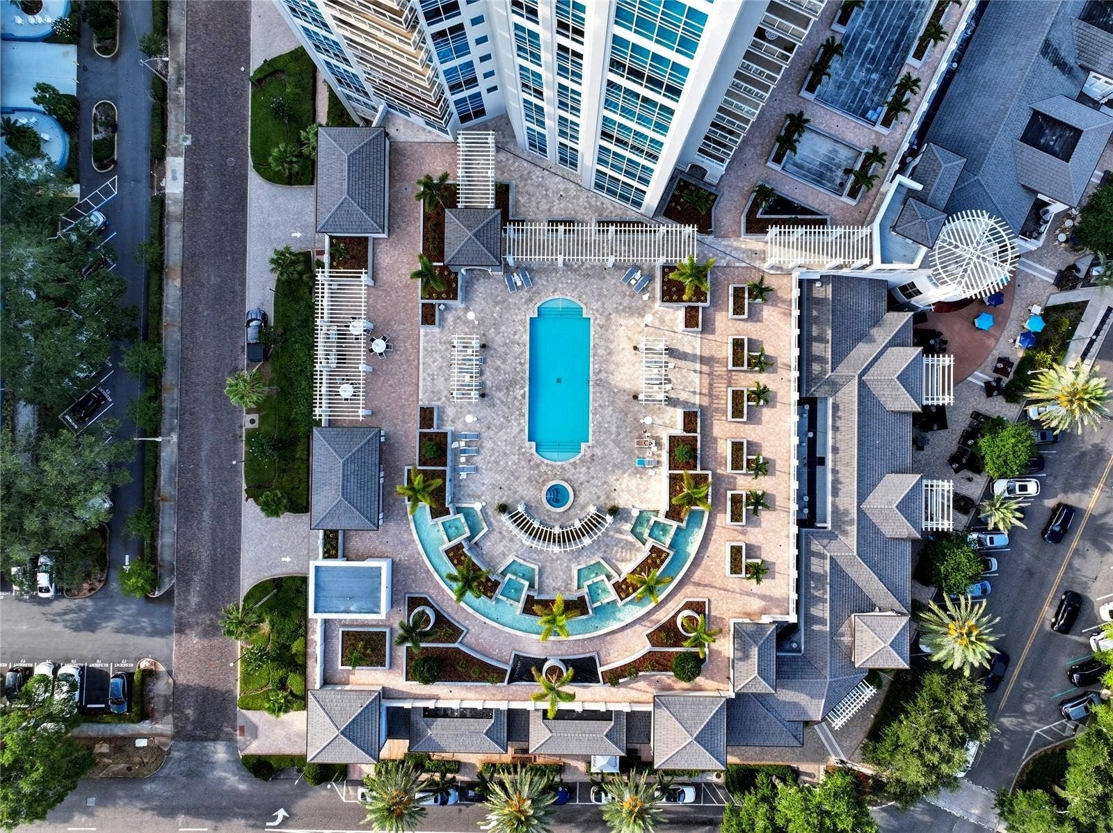400 BEACH DRIVE NE, #401, St Petersburg, FL 33701