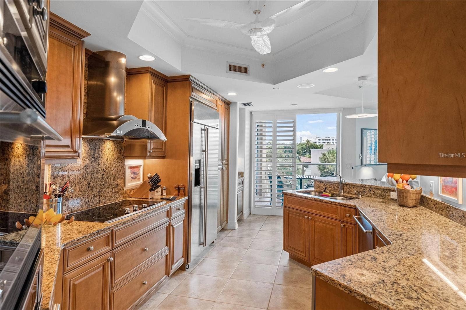 400 BEACH DRIVE NE, #401, St Petersburg, FL 33701
