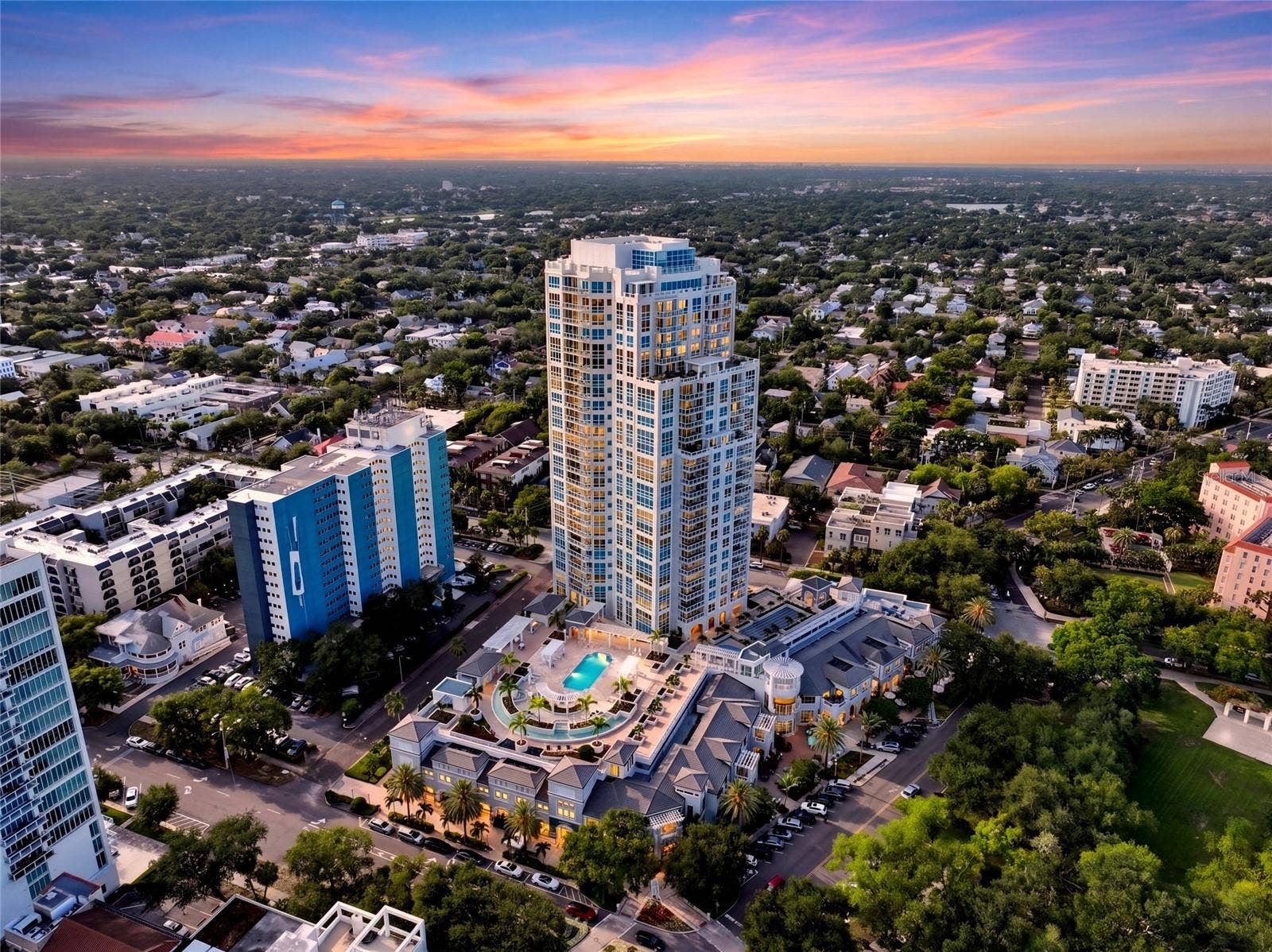 400 BEACH DRIVE NE, #401, St Petersburg, FL 33701