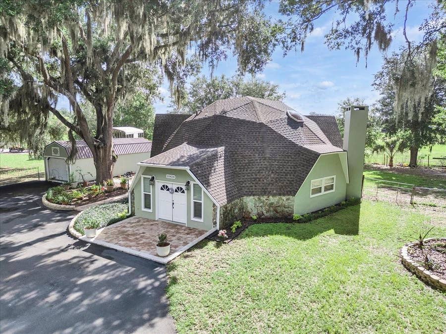 Property photo for 10424 LYONS AVENUE, Lithia, FL