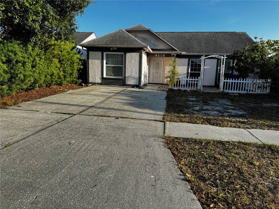 Property photo for 9213 CAMINO VILLA BOULEVARD, Tampa, FL