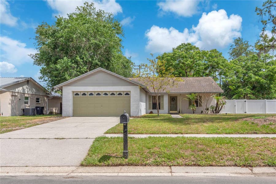 Property photo for 3619 ORANGEPOINTE ROAD, Valrico, FL