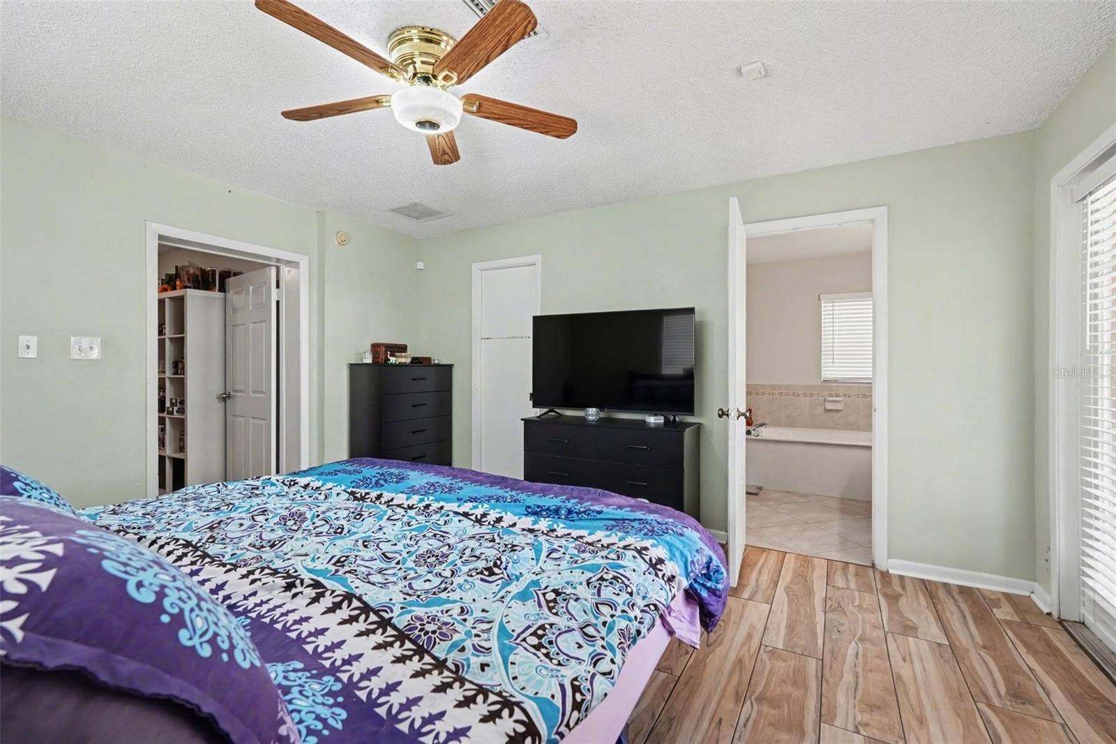 412 W IDLEWILD AVENUE, Tampa, FL 33604 412 W IDLEWILD AVENUE, Tampa, FL 33604