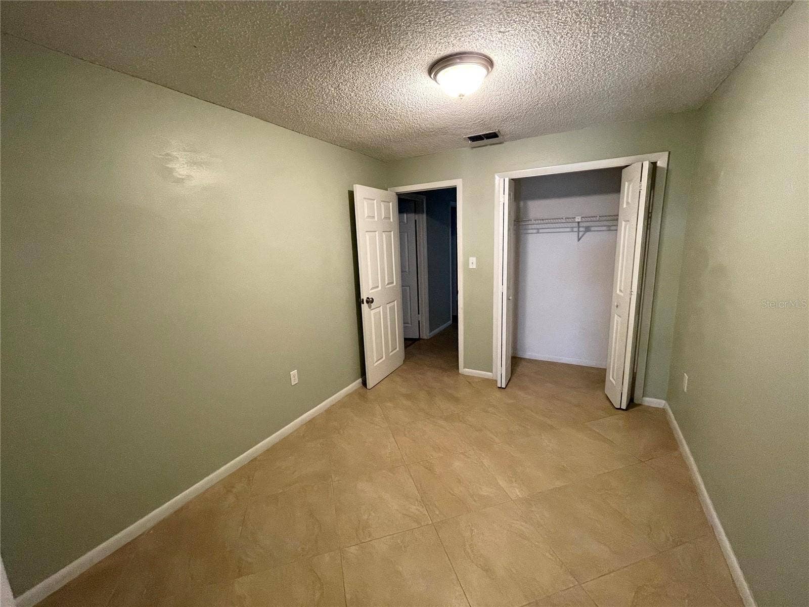 412 W IDLEWILD AVENUE, Tampa, FL 33604 412 W IDLEWILD AVENUE, Tampa, FL 33604