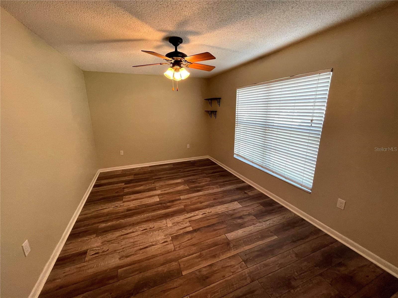412 W IDLEWILD AVENUE, Tampa, FL 33604 412 W IDLEWILD AVENUE, Tampa, FL 33604