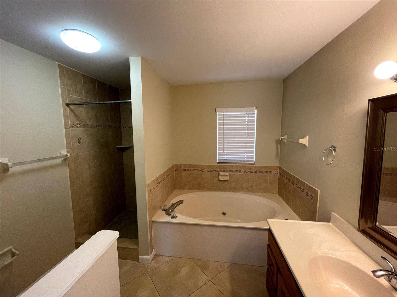 412 W IDLEWILD AVENUE, Tampa, FL 33604 412 W IDLEWILD AVENUE, Tampa, FL 33604