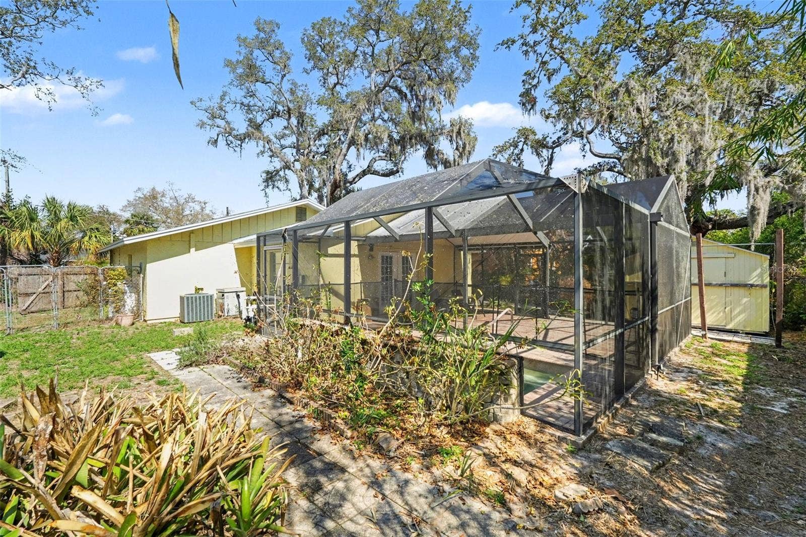 412 W IDLEWILD AVENUE, Tampa, FL 33604 412 W IDLEWILD AVENUE, Tampa, FL 33604