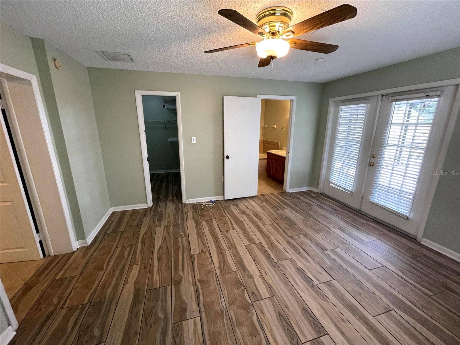 412 W IDLEWILD AVENUE, Tampa, FL 33604 412 W IDLEWILD AVENUE, Tampa, FL 33604