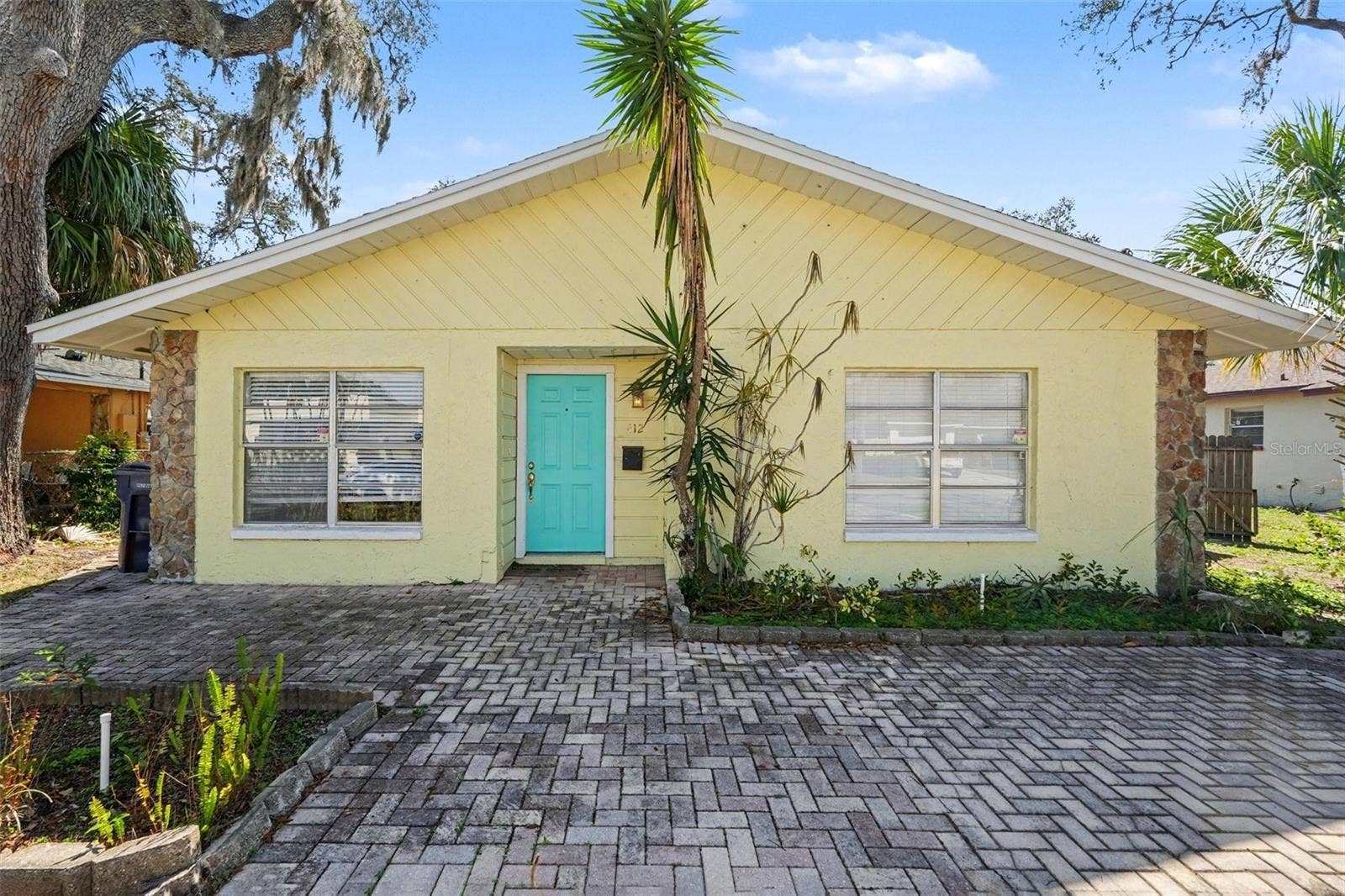 412 W IDLEWILD AVENUE, Tampa, FL 33604 412 W IDLEWILD AVENUE, Tampa, FL 33604
