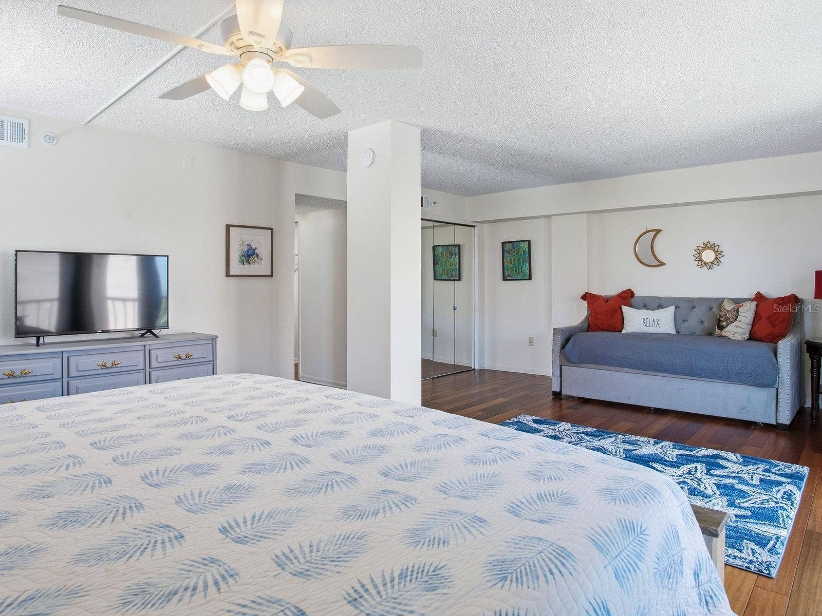 1005 GULF BOULEVARD, #10, Indian Rocks Beach, FL 33785 1005 GULF BOULEVARD, #10, Indian Rocks Beach, FL 33785