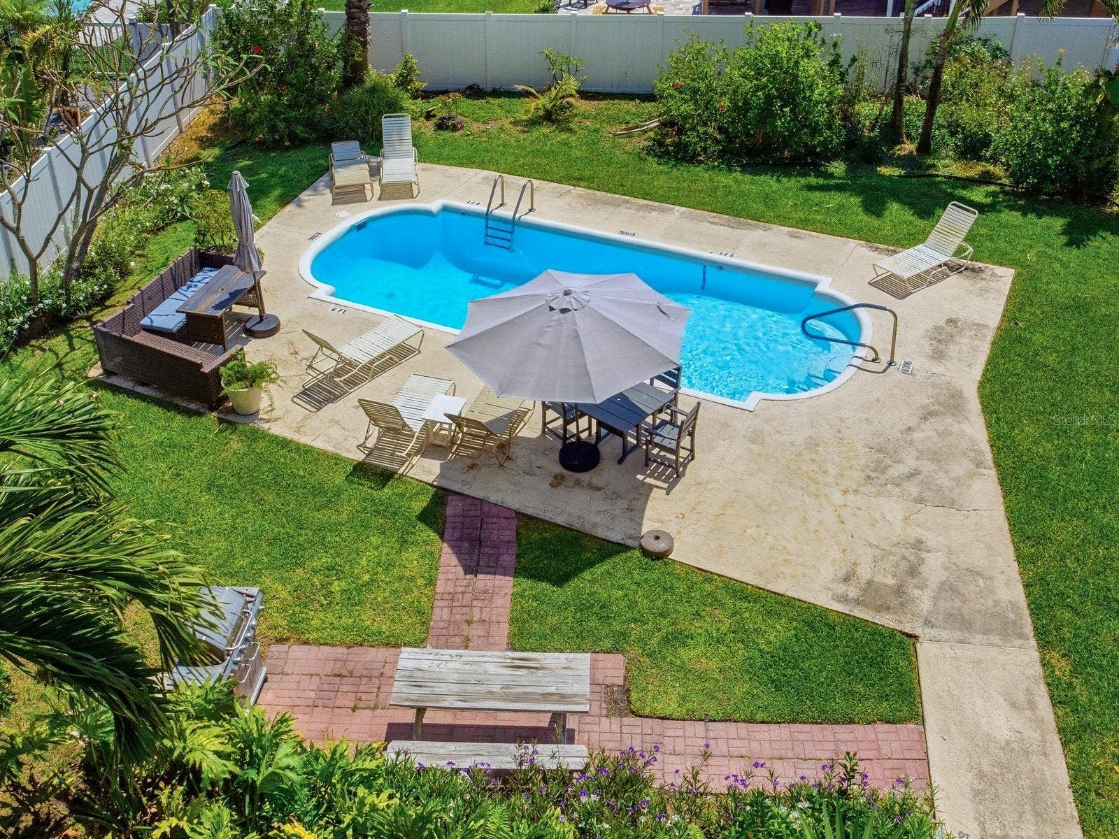 1005 GULF BOULEVARD, #10, Indian Rocks Beach, FL 33785 1005 GULF BOULEVARD, #10, Indian Rocks Beach, FL 33785