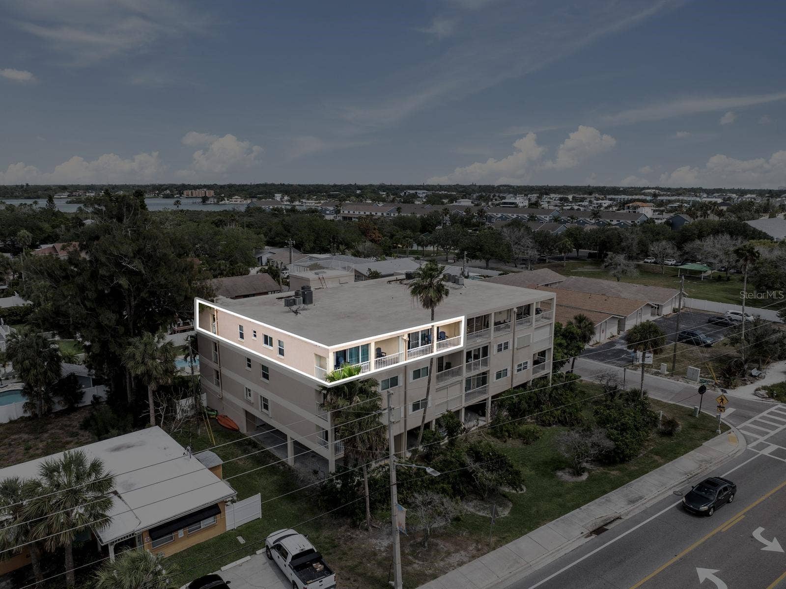 1005 GULF BOULEVARD, #10, Indian Rocks Beach, FL 33785 Top Corner Unit