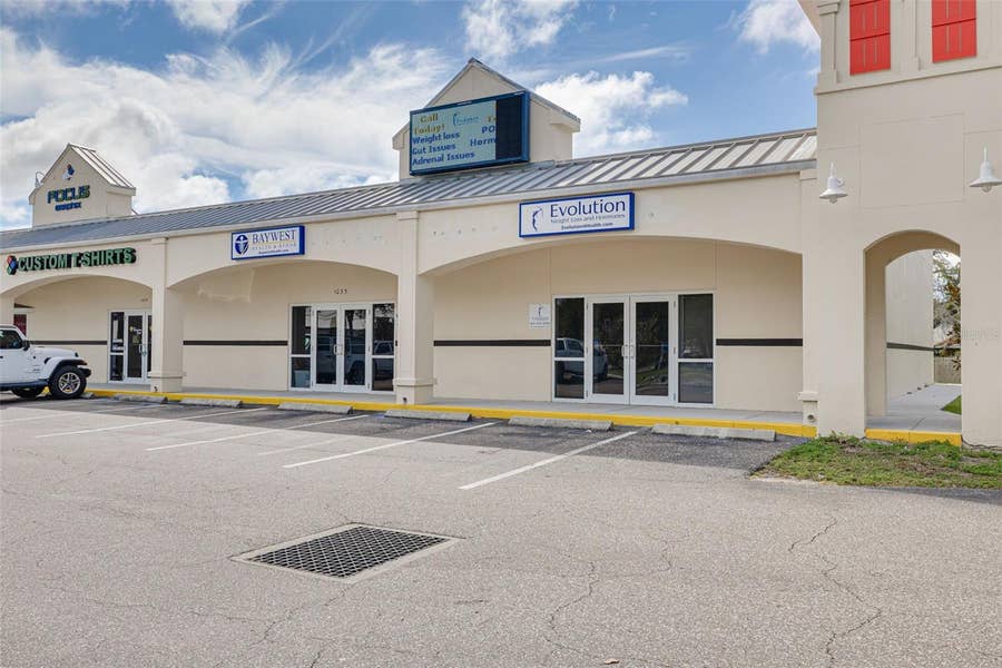 Property photo for 1033 W BAY DRIVE, Largo, FL