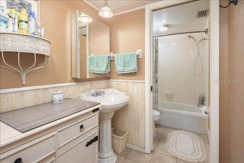 12405 3RD STREET E, #201, Treasure Island, FL 33706