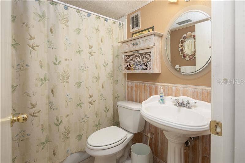12405 3RD STREET E, #201, Treasure Island, FL 33706