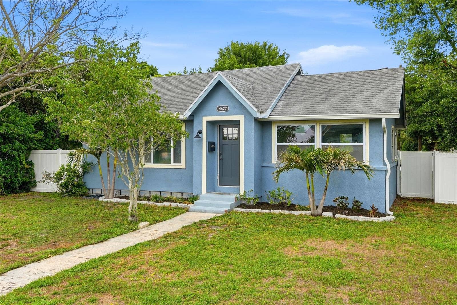 4627 1ST AVENUE N, St Petersburg, FL 33713 4627 1ST AVENUE N, St Petersburg, FL 33713