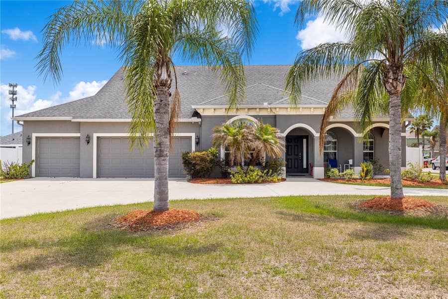 Property photo for 1905 VIA NAPOLI STREET, Plant City, FL