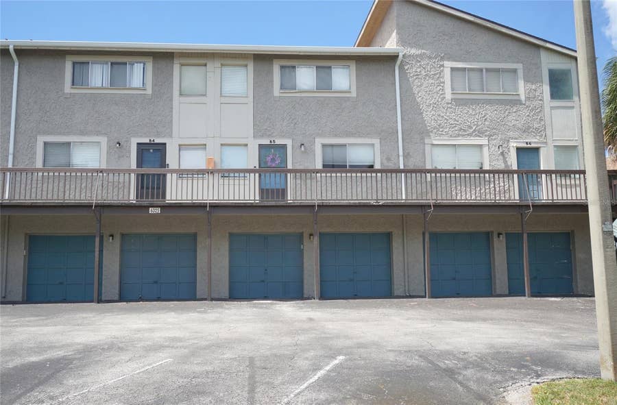 Property photo for 6325 NEWTOWN CIRCLE, #B5, Tampa, FL