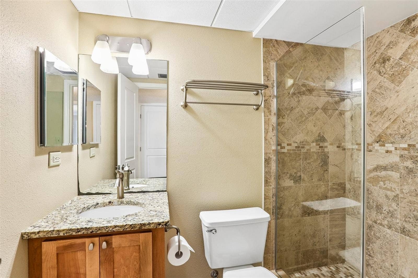 450 S GULFVIEW BOULEVARD, #703, Clearwater, FL 33767 450 S GULFVIEW BOULEVARD, #703, Clearwater, FL 33767