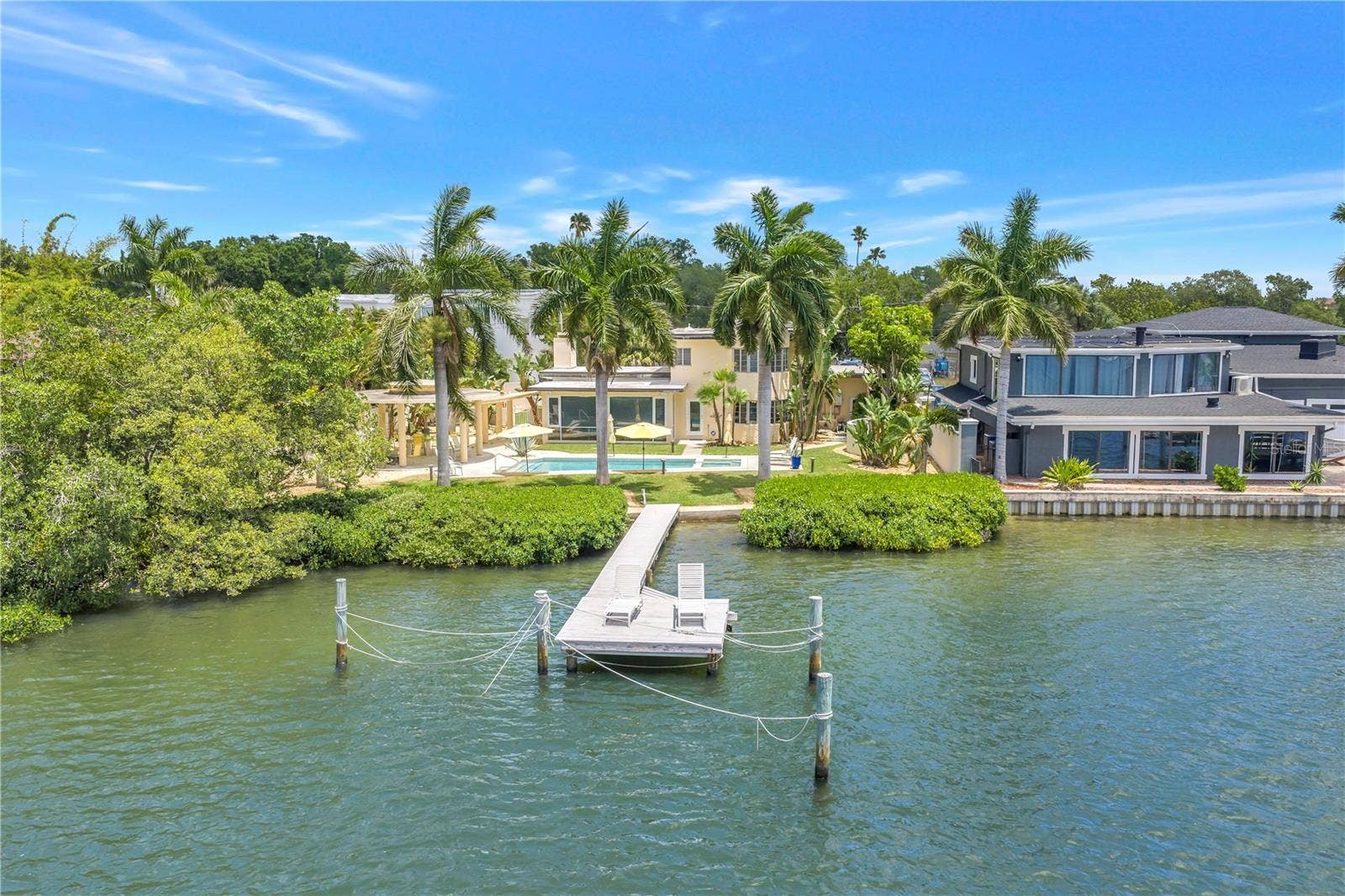 2781 BAYSIDE DRIVE S, St Petersburg, FL 33705 2781 BAYSIDE DRIVE S, St Petersburg, FL 33705