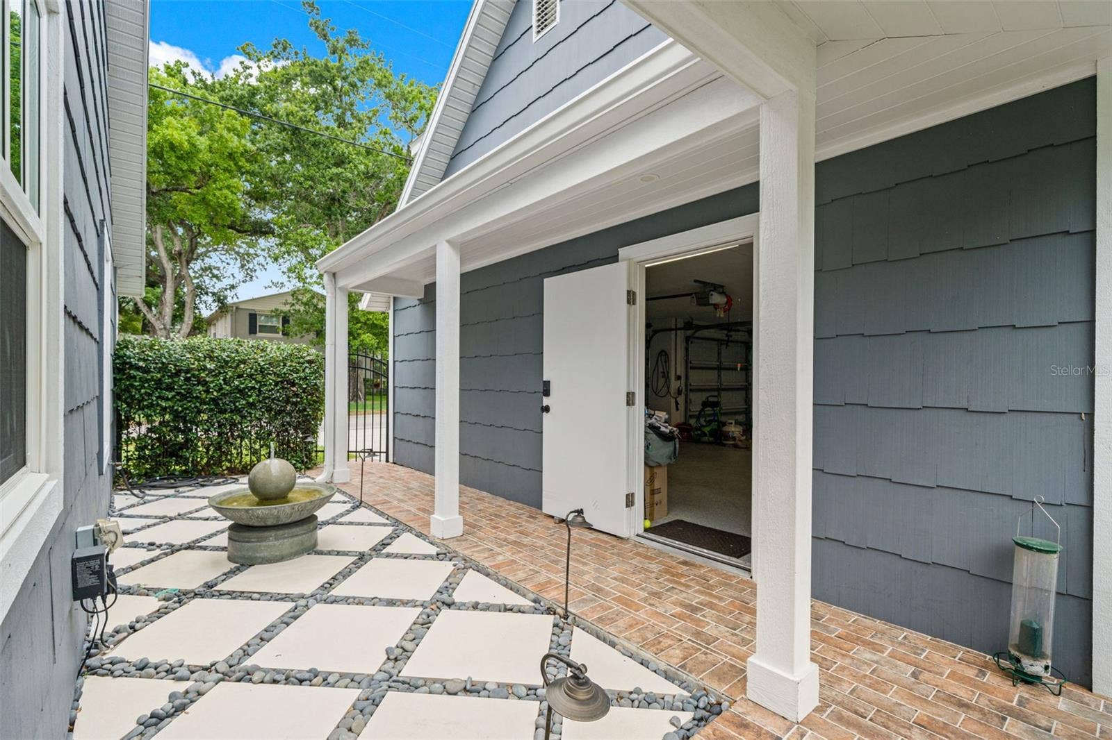 3233 W PARKLAND BOULEVARD, Tampa, FL 33609 3233 W PARKLAND BOULEVARD, Tampa, FL 33609