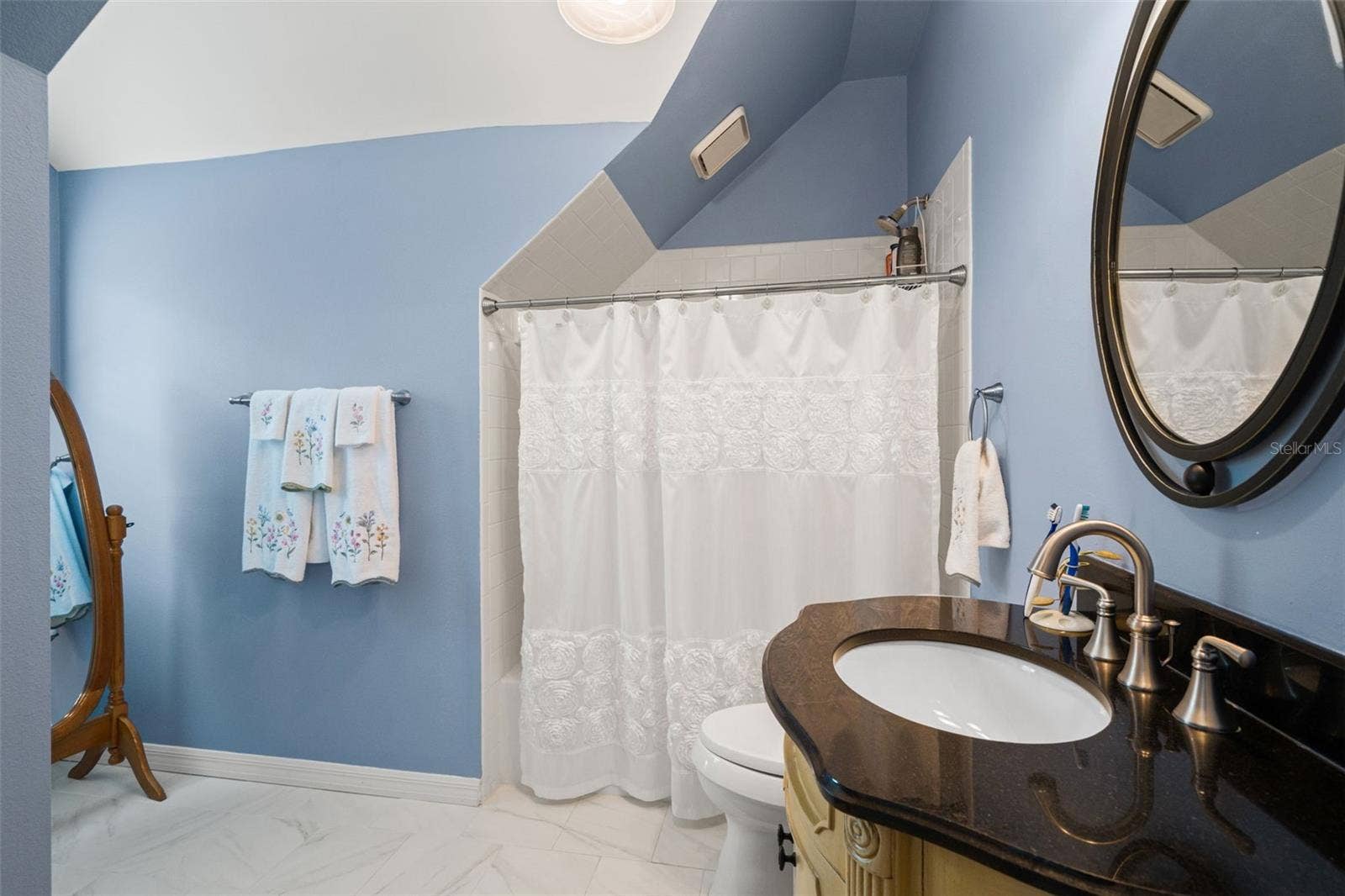 3233 W PARKLAND BOULEVARD, Tampa, FL 33609 3233 W PARKLAND BOULEVARD, Tampa, FL 33609