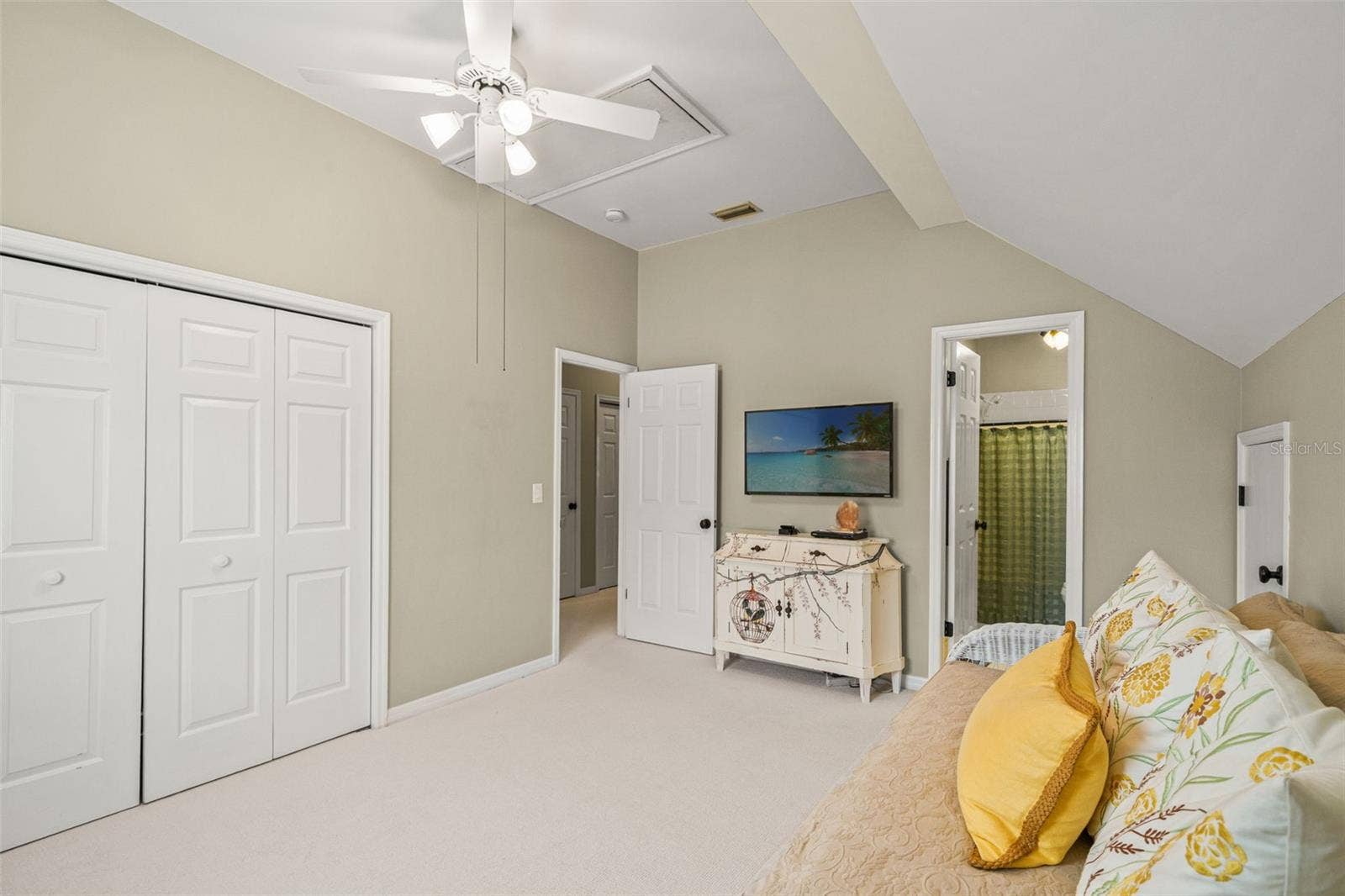 3233 W PARKLAND BOULEVARD, Tampa, FL 33609 3233 W PARKLAND BOULEVARD, Tampa, FL 33609