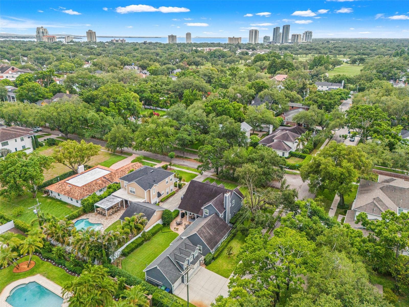 3233 W PARKLAND BOULEVARD, Tampa, FL 33609 3233 W PARKLAND BOULEVARD, Tampa, FL 33609