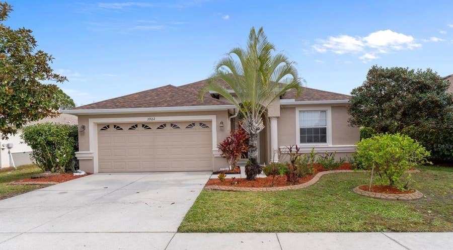 Property photo for 3922 LANGDRUM DRIVE, Wesley Chapel, FL