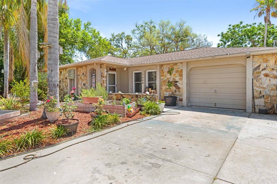 Property photo for 7458 GATES CIRCLE, Spring Hill, FL