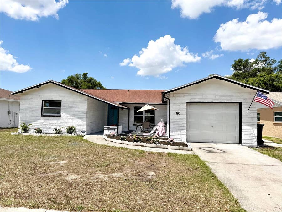 Property photo for 143 VALLEY CIRCLE, Brandon, FL