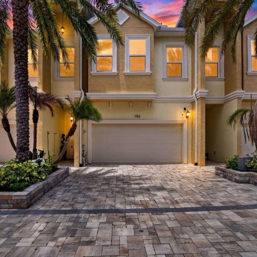 Property photo for 750 GRAND CYPRESS LANE, Tarpon Springs, FL