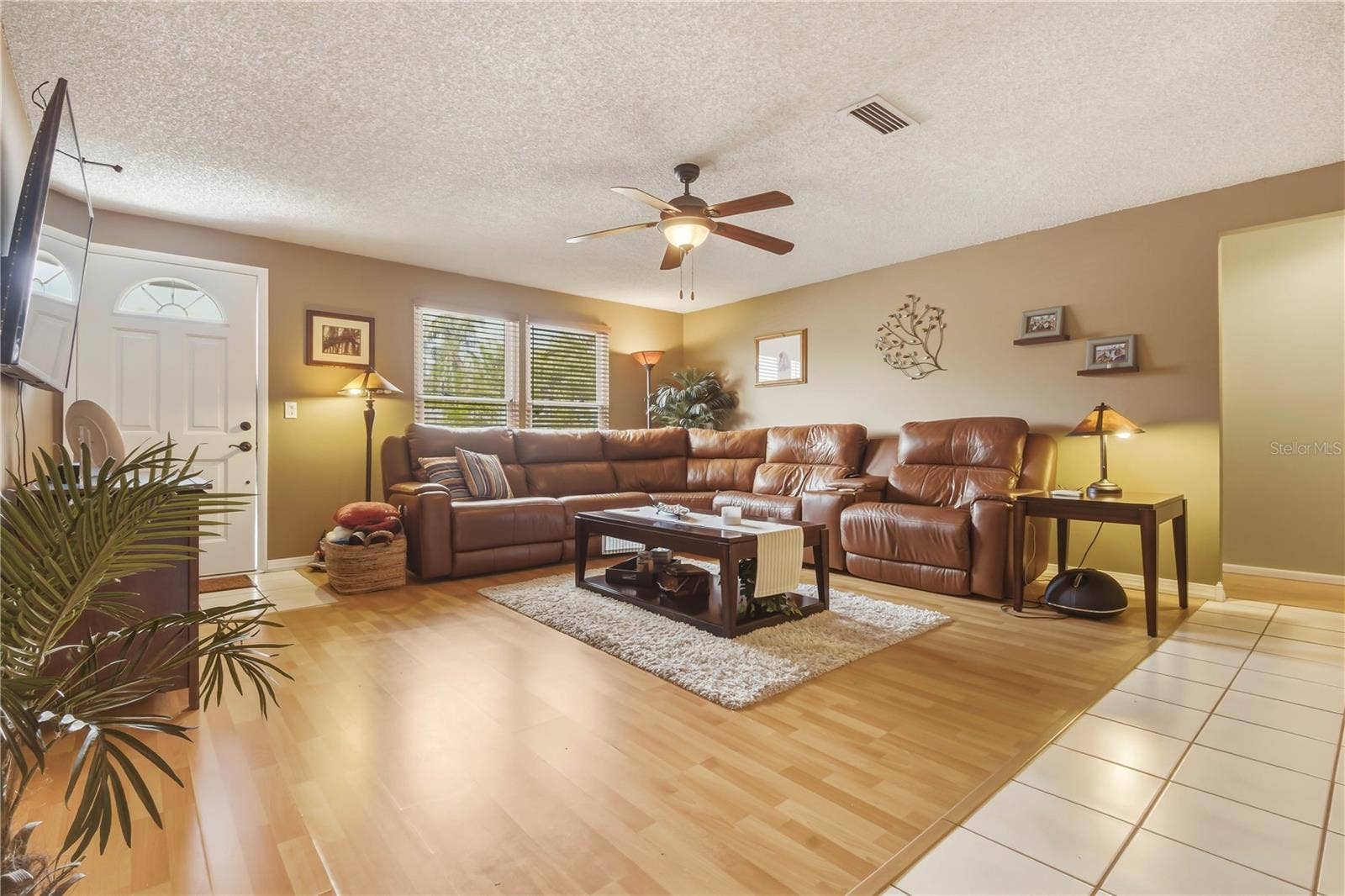 391 WALNUT COURT, Palm Harbor, FL 34683 391 WALNUT COURT, Palm Harbor, FL 34683