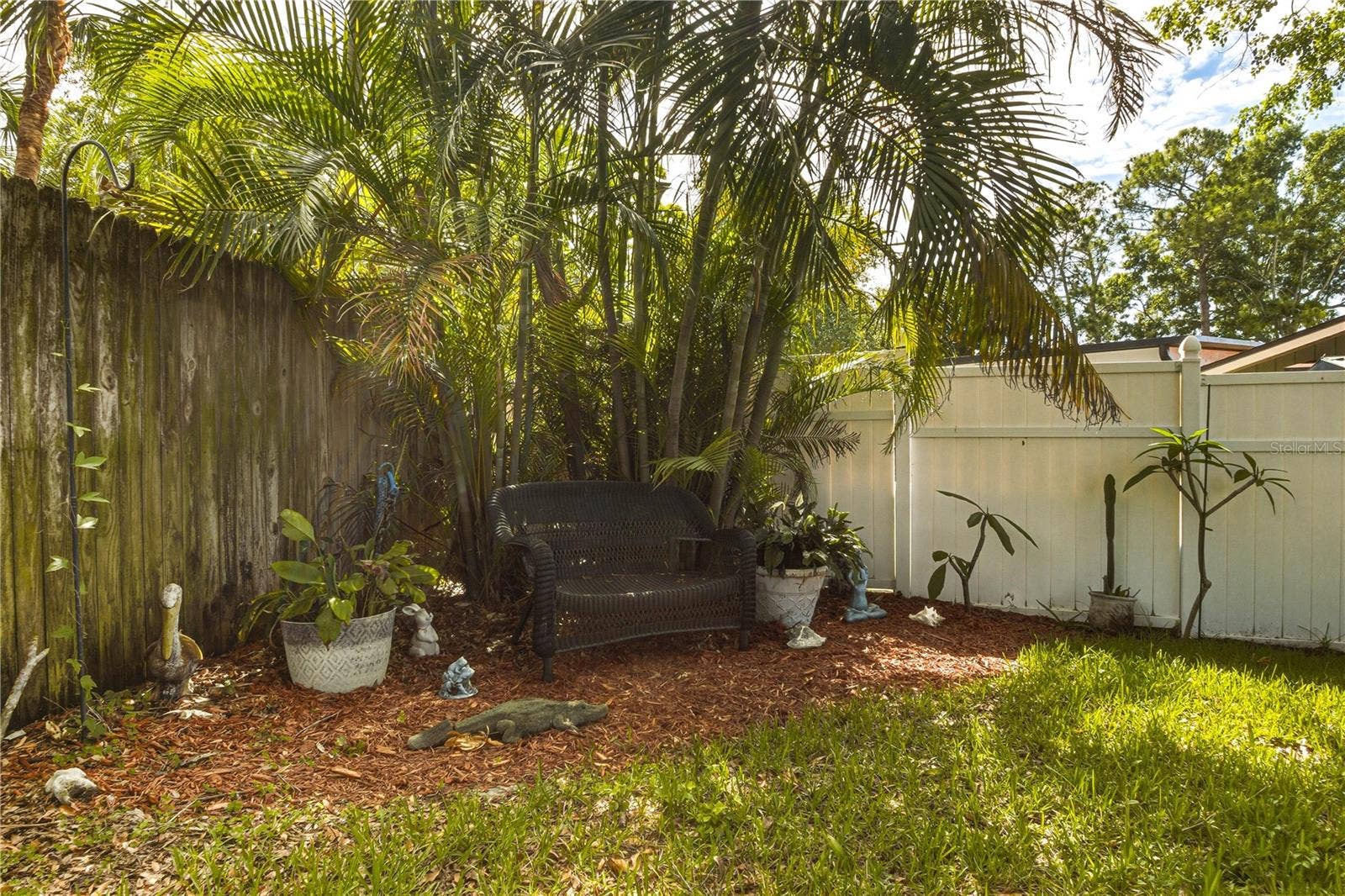 391 WALNUT COURT, Palm Harbor, FL 34683 391 WALNUT COURT, Palm Harbor, FL 34683