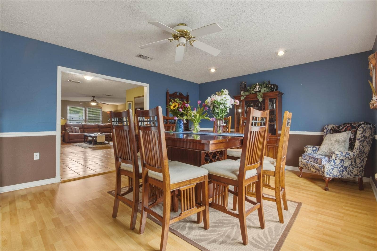 391 WALNUT COURT, Palm Harbor, FL 34683 391 WALNUT COURT, Palm Harbor, FL 34683
