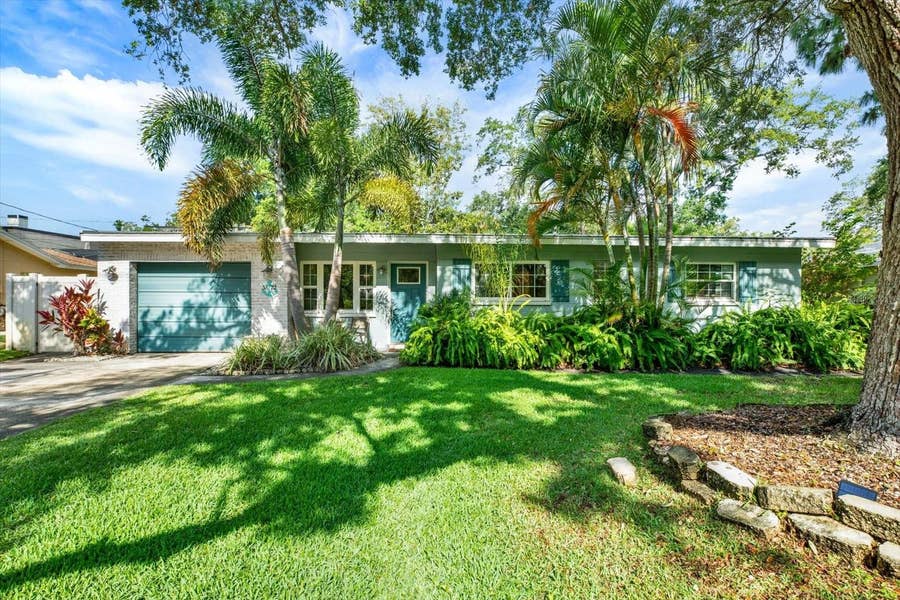Property photo for 5572 100TH WAY N, St Petersburg, FL
