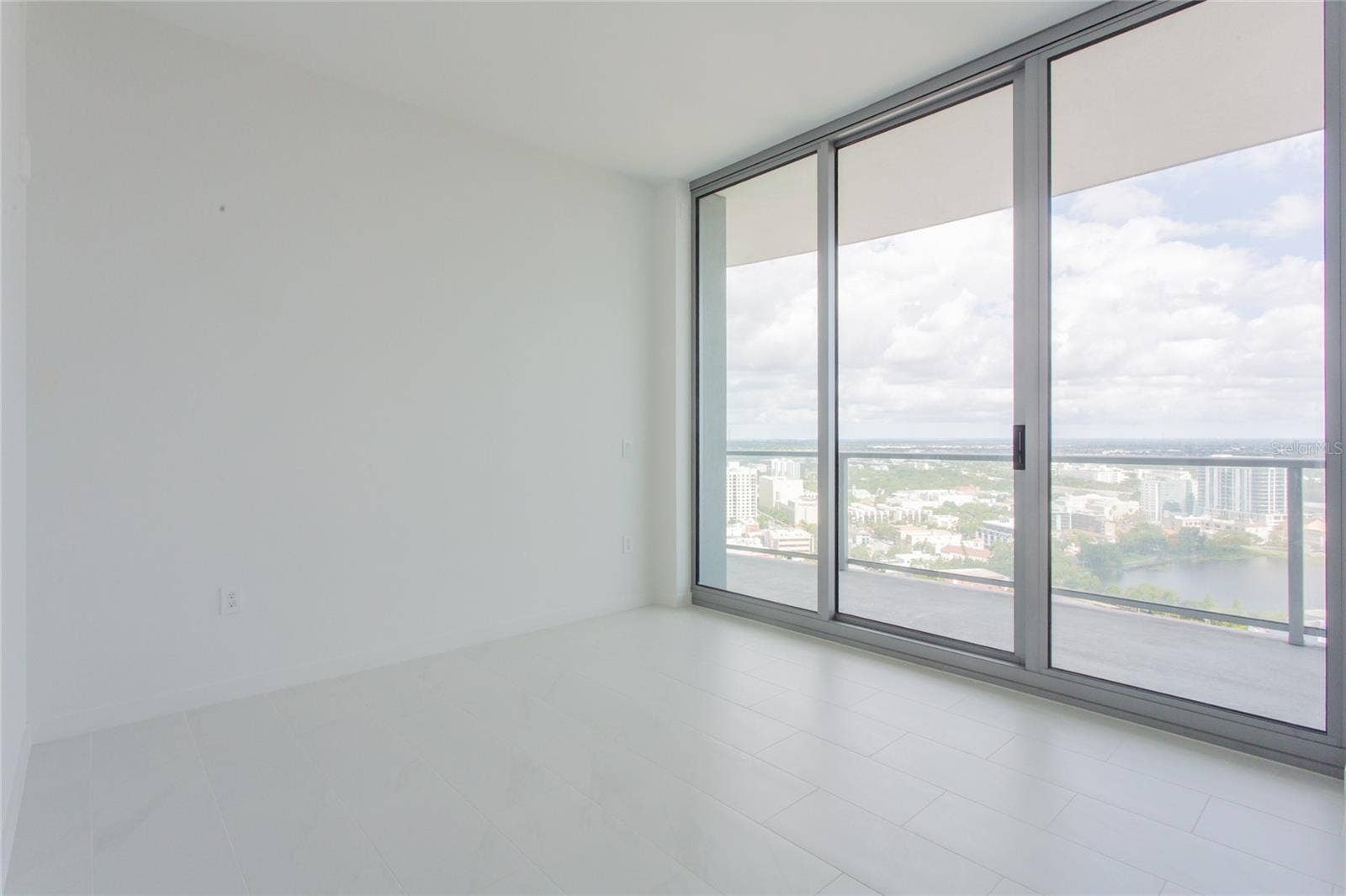 400 CENTRAL AVENUE, #2601, St Petersburg, FL 33701 400 CENTRAL AVENUE, #2601, St Petersburg, FL 33701