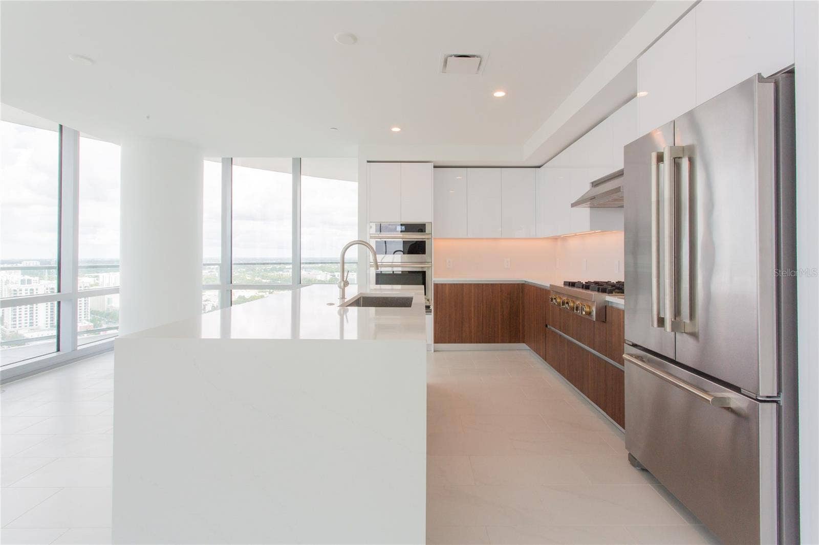 400 CENTRAL AVENUE, #2601, St Petersburg, FL 33701 400 CENTRAL AVENUE, #2601, St Petersburg, FL 33701