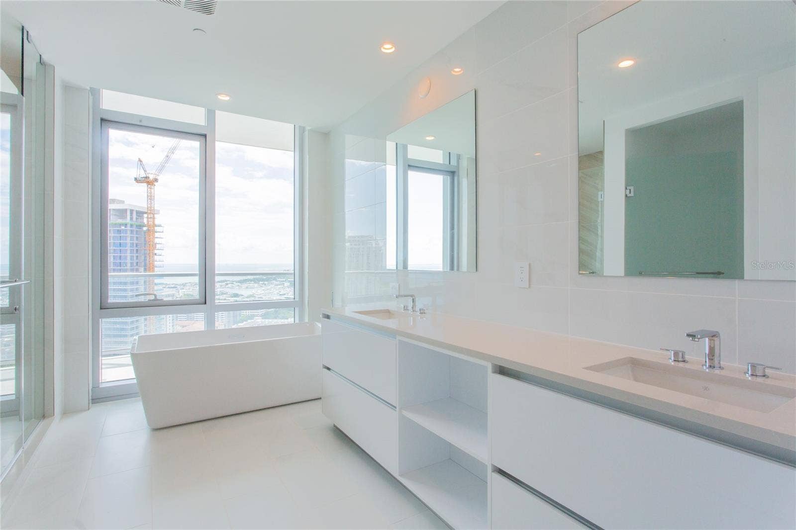 400 CENTRAL AVENUE, #2601, St Petersburg, FL 33701 400 CENTRAL AVENUE, #2601, St Petersburg, FL 33701