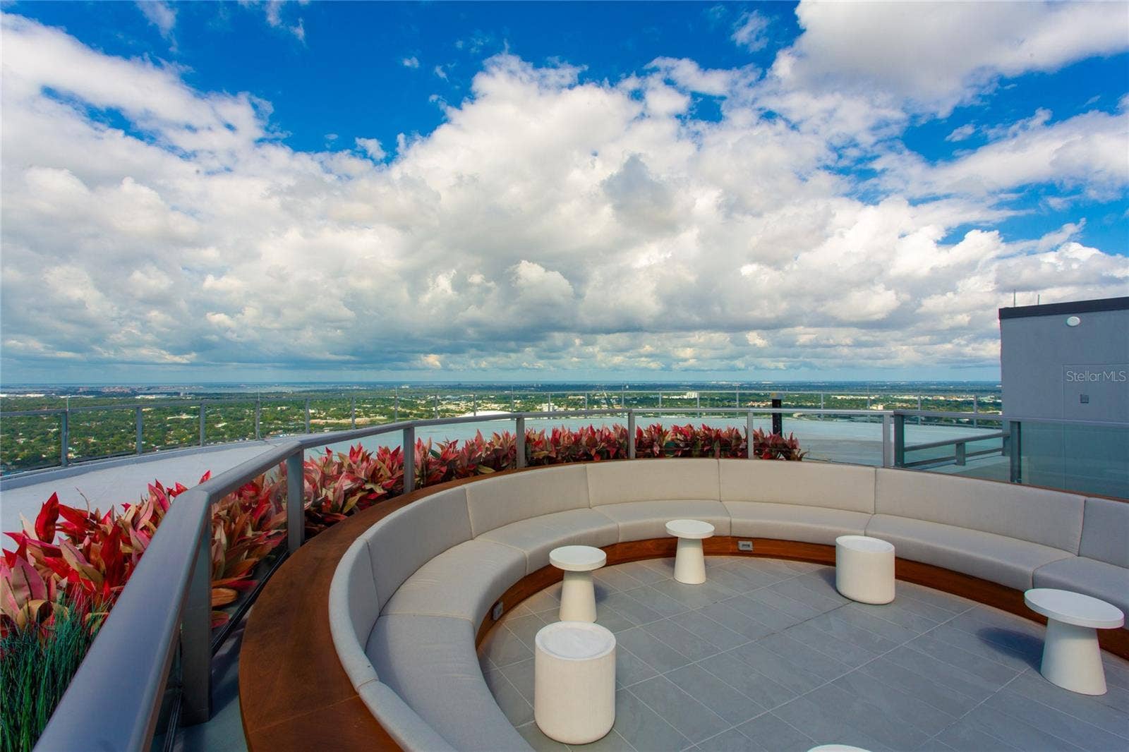 400 CENTRAL AVENUE, #2601, St Petersburg, FL 33701 Sky Lounge