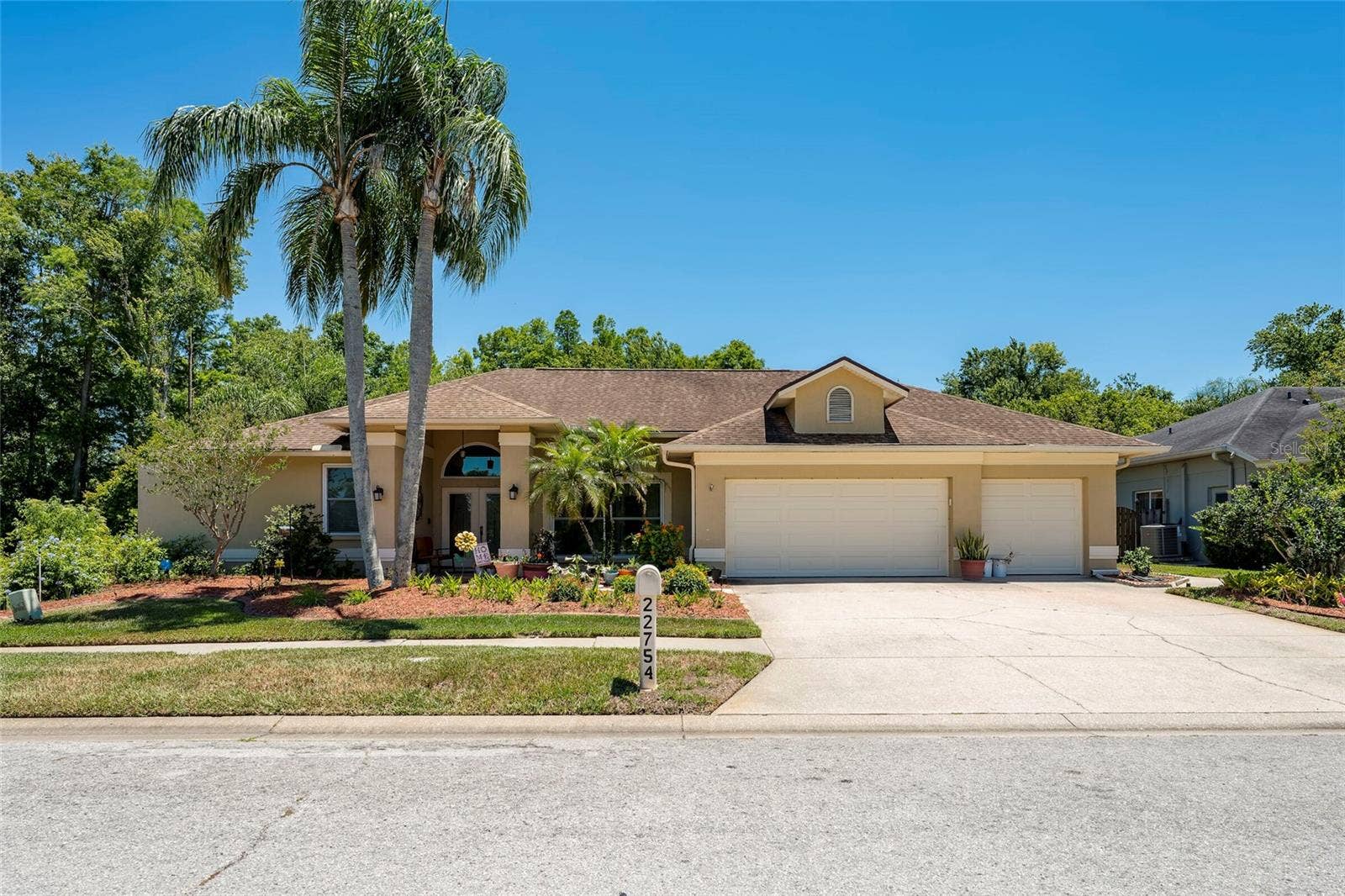 22754 MAGNOLIA TRACE BOULEVARD, Lutz, FL 33549 22754 MAGNOLIA TRACE BOULEVARD, Lutz, FL 33549