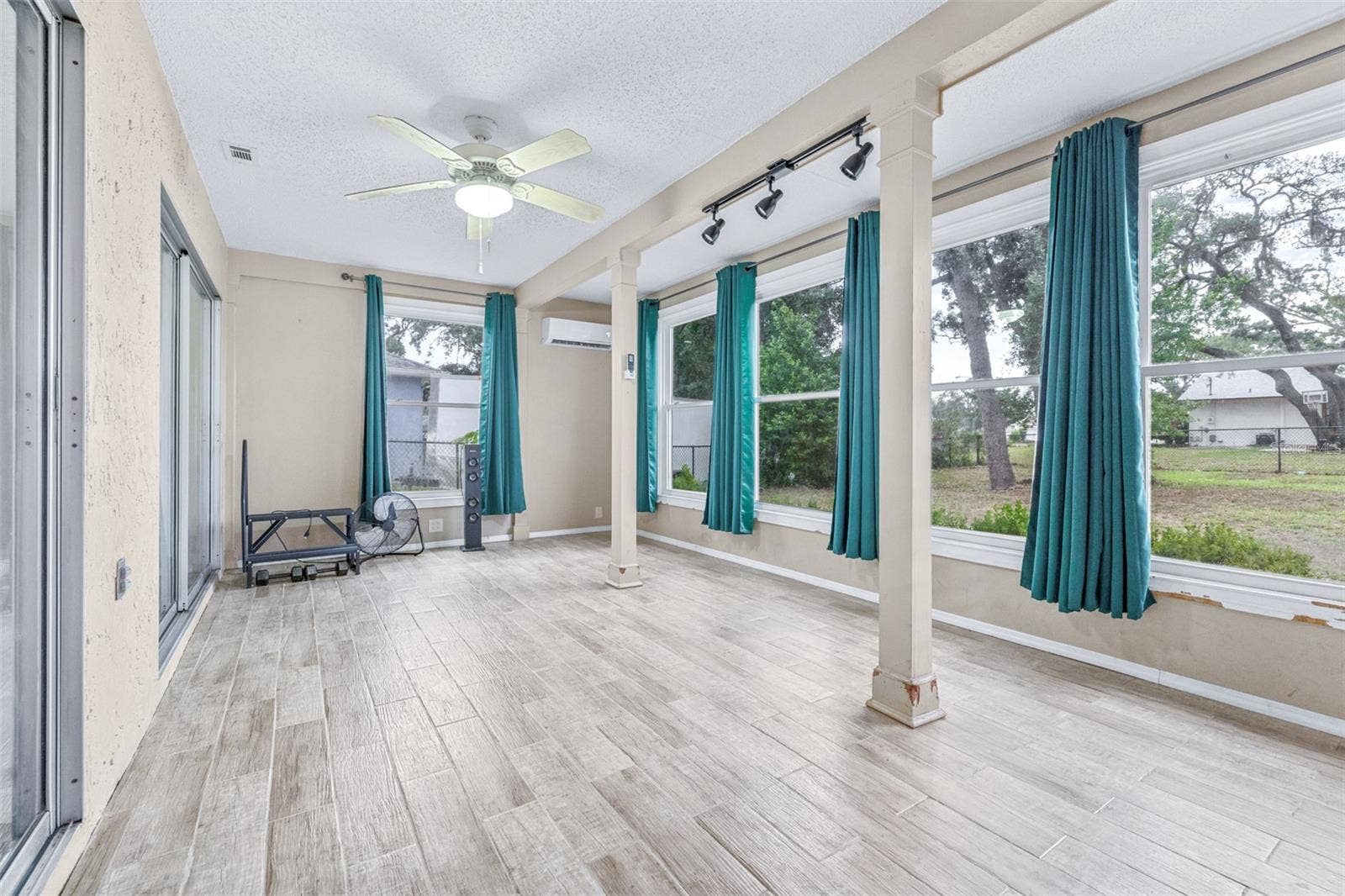8441 BRAGANZA STREET, Spring Hill, FL 34608 Florida room