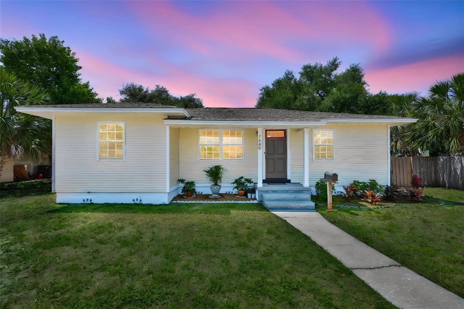 7508 4TH AVENUE N, St Petersburg, FL 33710 7508 4TH AVENUE N, St Petersburg, FL 33710