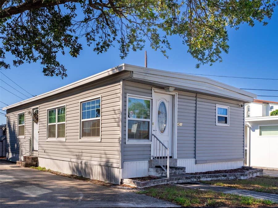 Property photo for 401 DENICE DRIVE, #401, Seminole, FL