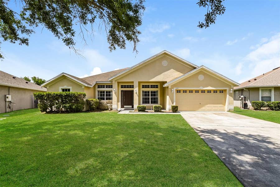 Property photo for 2091 FAWN MEADOW CIRCLE, St Cloud, FL