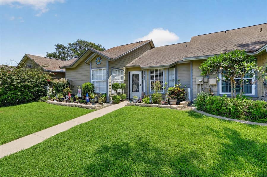 Property photo for 2370 BENTLEY DRIVE, Palm Harbor, FL