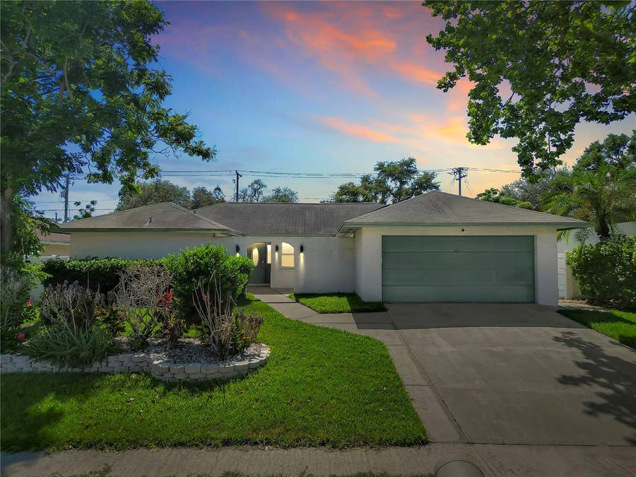 Property photo for 105 FOXWOOD DRIVE, Brandon, FL