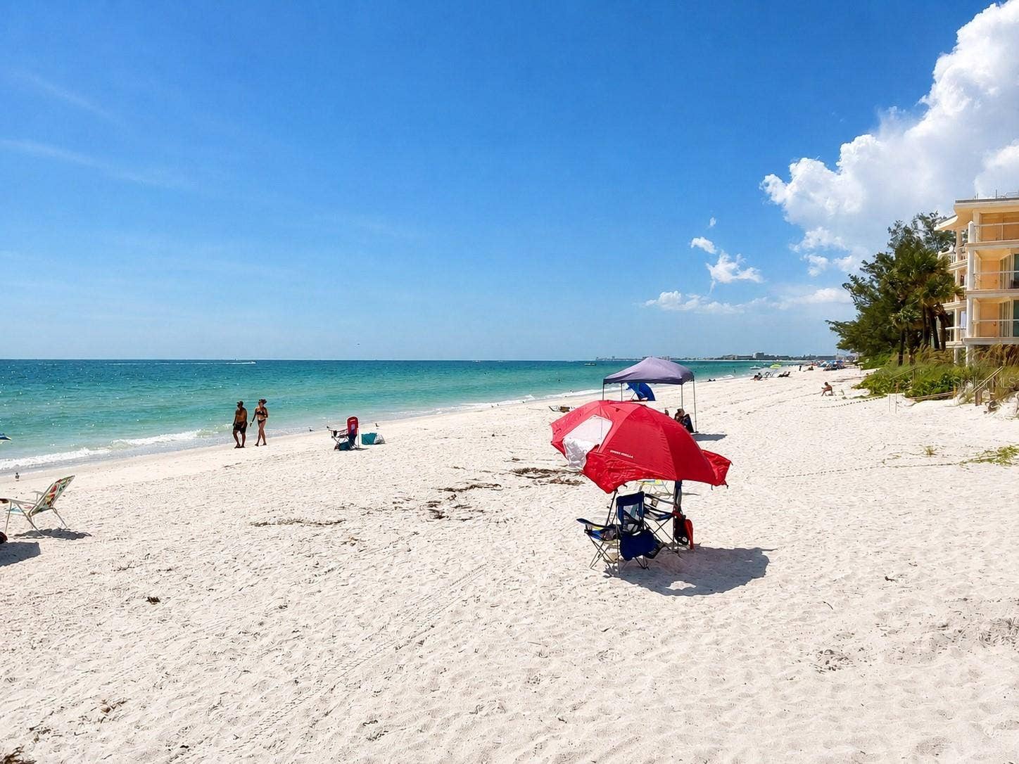 8465 W GULF BOULEVARD, #52, Treasure Island, FL 33706 Steps from your door