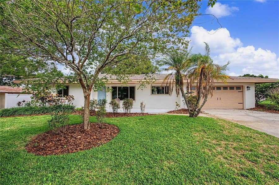 Property photo for 1100 CANTERBURY ROAD, Clearwater, FL