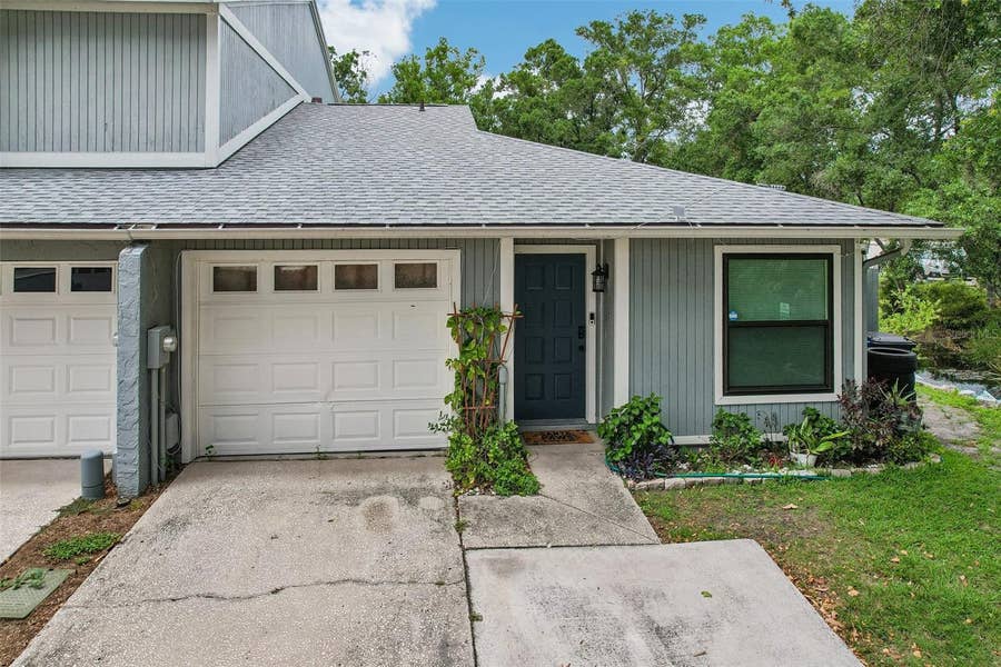 Property photo for 4001 BAINWOOD COURT, Tampa, FL